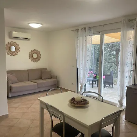 Timone Apartment *